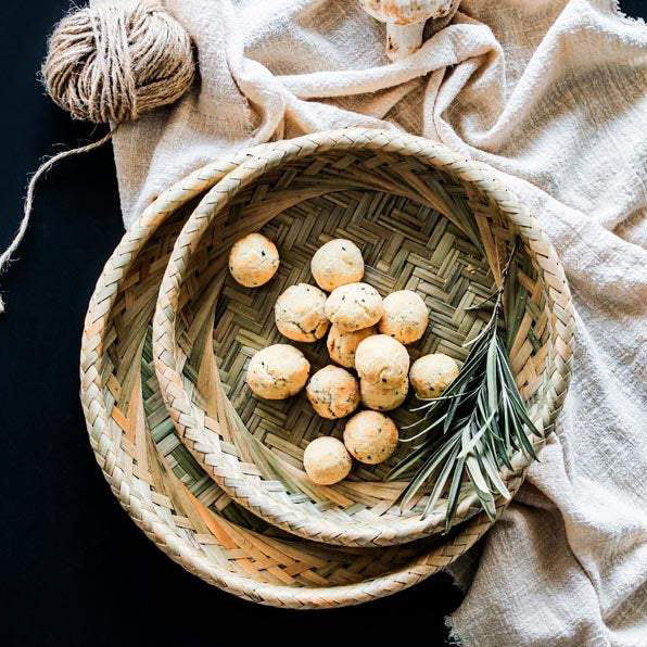 Rustic Hand-Woven Round Straw Tray