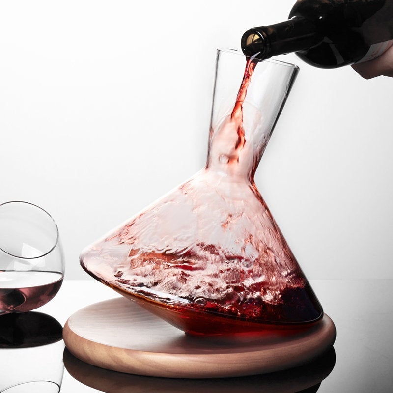 Classic Crystal Glass Wine Decanter with Wooden Stopper — everdreamcraft